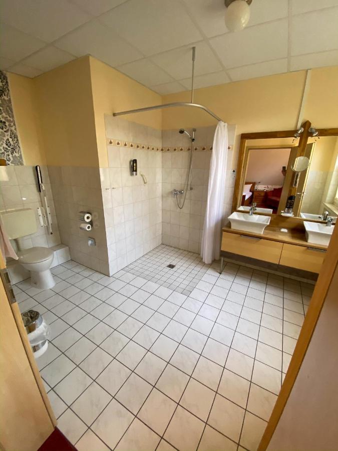 באד פאלינגבוסטל Hotel Sanssouci מראה חיצוני תמונה