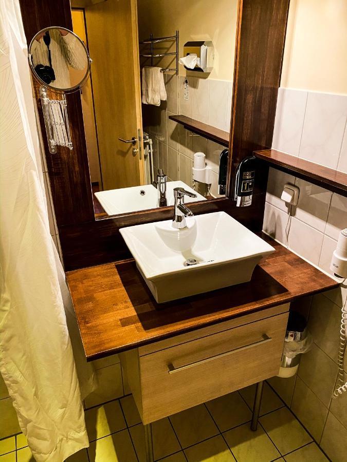 באד פאלינגבוסטל Hotel Sanssouci מראה חיצוני תמונה
